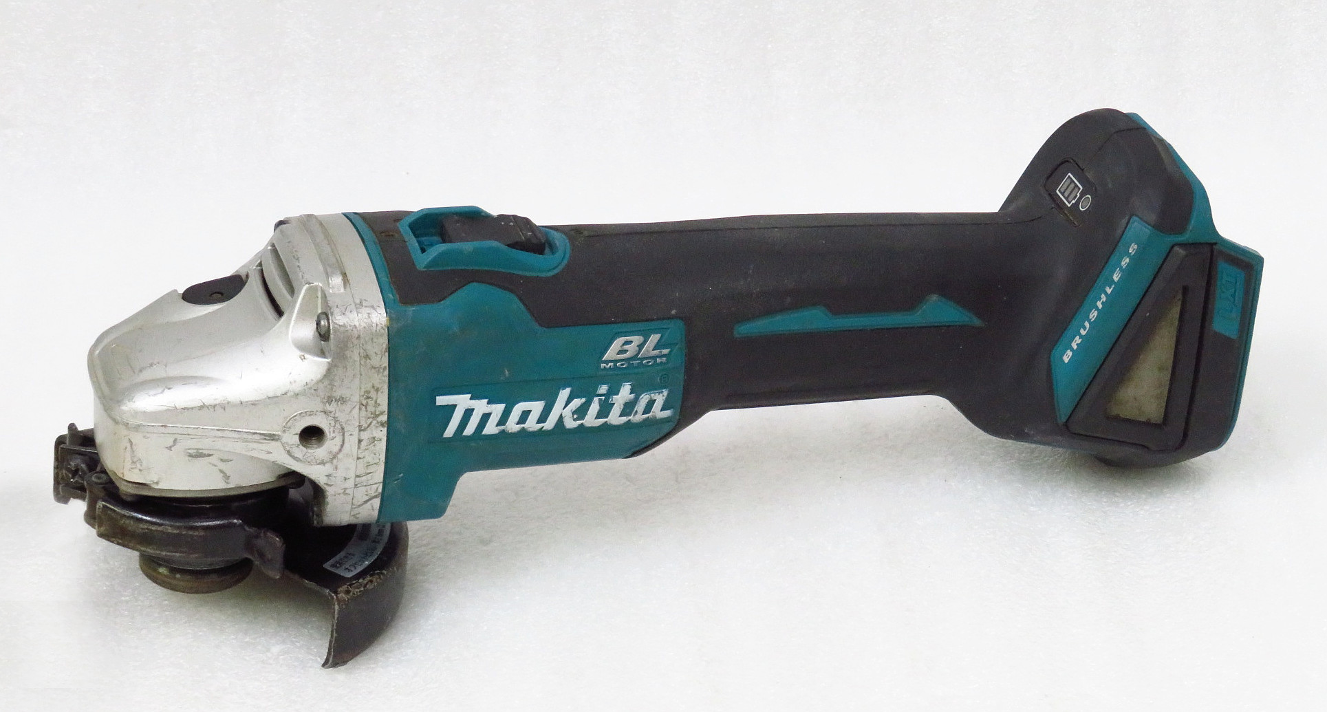 makita/マキタ 100mm 充電式ディスクグラインダ GA404DN / 充電式工具を買い取りさせていただきました！ | 電動工具買取